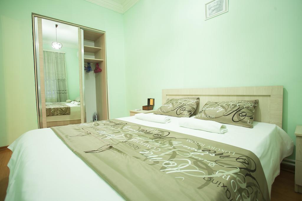 Apartment In Old Tbilisi Orbeliani Square Exterior photo